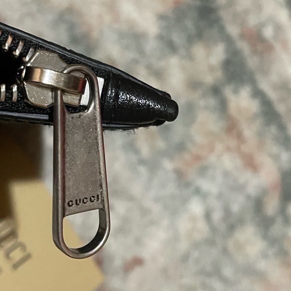 GUCCI OFF THE GRID CLUTCH NWT Full Set - Picture 13 of 14